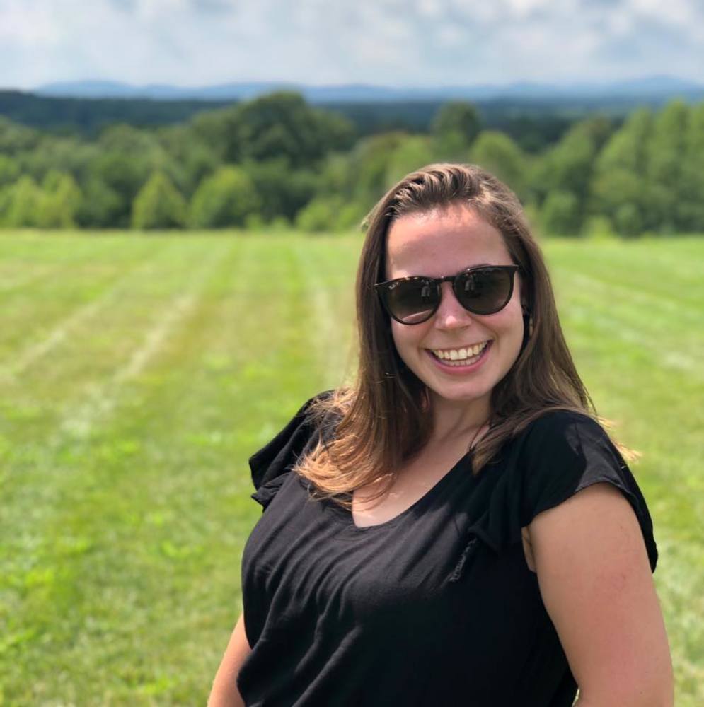 Meet your Posher, Emily